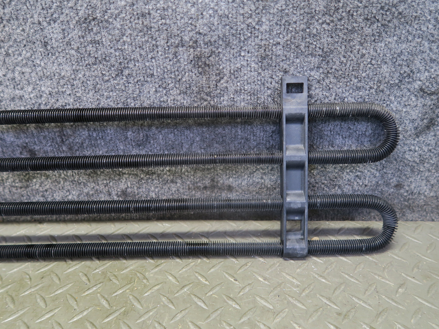 08-12 Audi 8T S5 4.2L Power Steering Oil Cooler Cooling Line Coil 8K0422885D OEM
