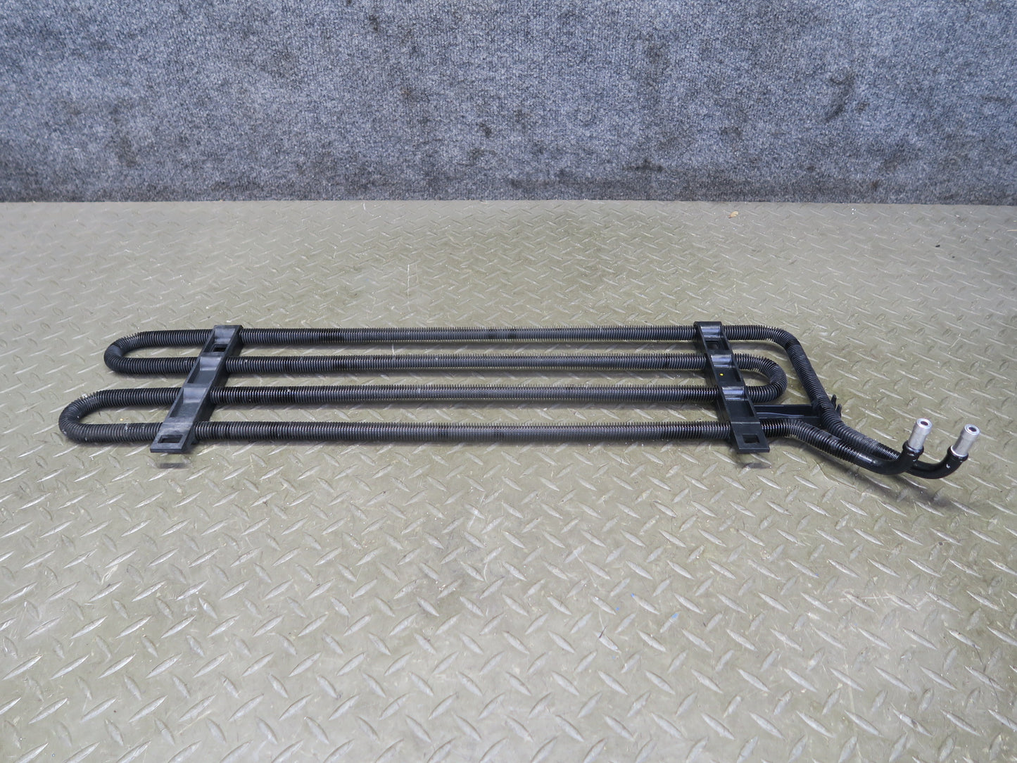 08-12 Audi 8T S5 4.2L Power Steering Oil Cooler Cooling Line Coil 8K0422885D OEM