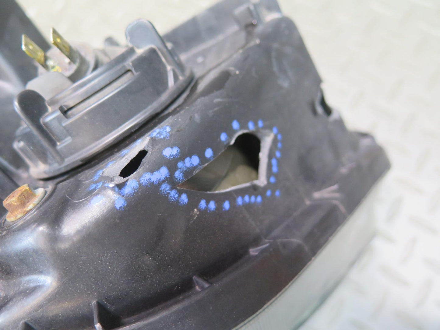 96-98 Nissan Stagea WGC34 Front Right Headlight Lamp OEM