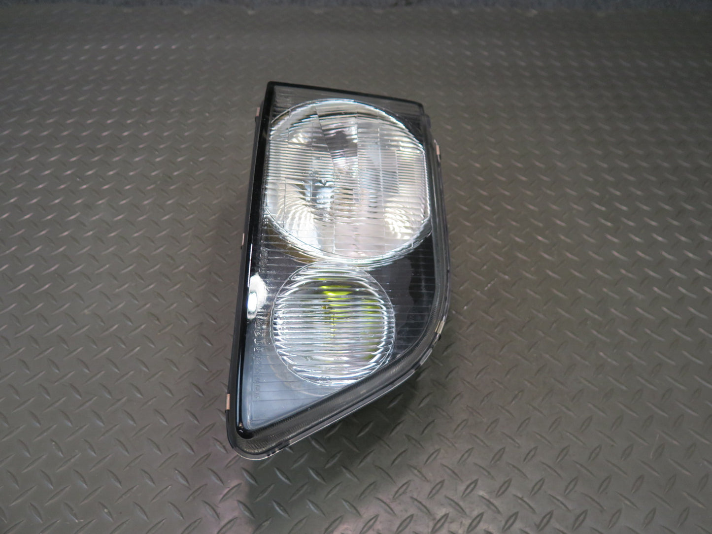 96-98 Nissan Stagea WGC34 Front Right Headlight Lamp OEM