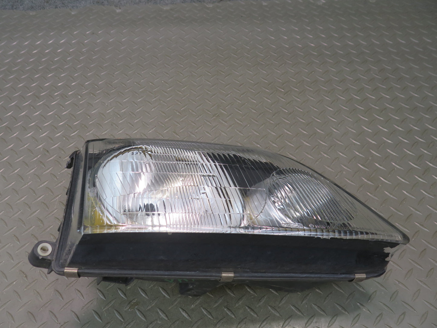 96-98 Nissan Stagea WGC34 Front Right Headlight Lamp OEM