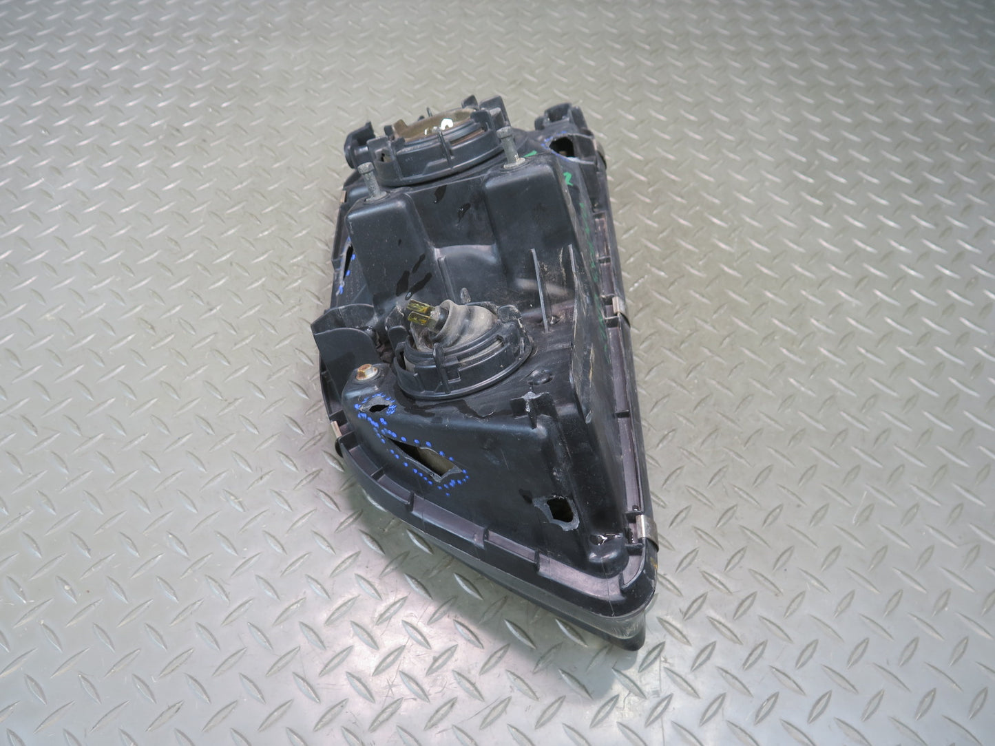 96-98 Nissan Stagea WGC34 Front Right Headlight Lamp OEM