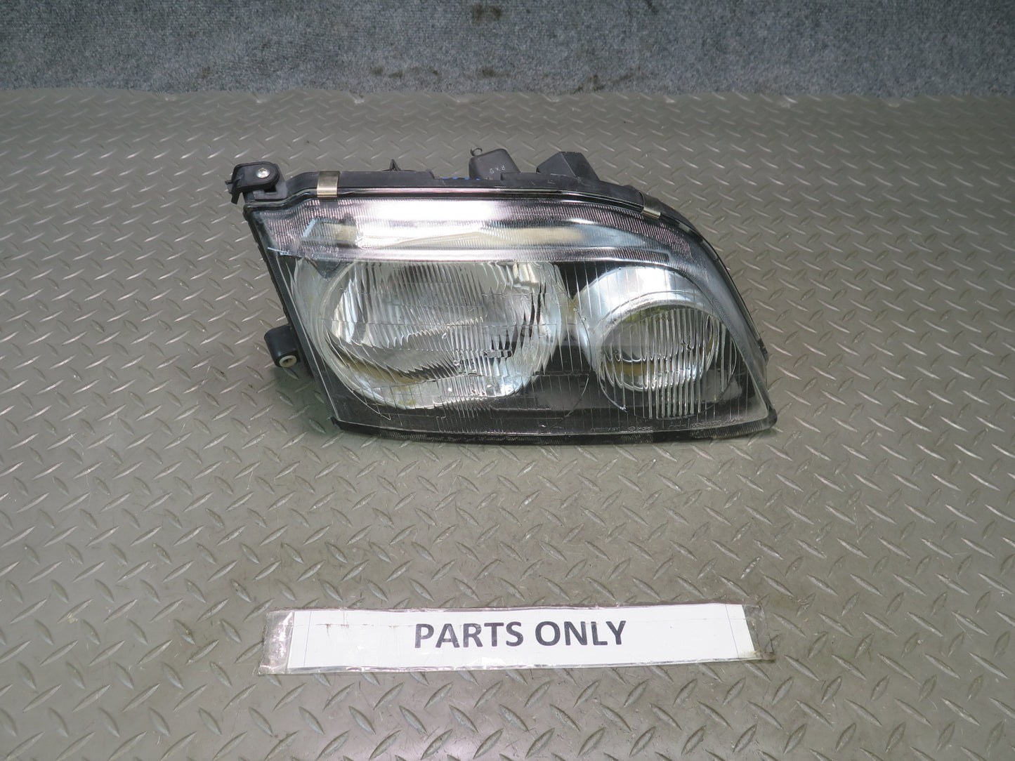 96-98 Nissan Stagea WGC34 Front Right Headlight Lamp OEM