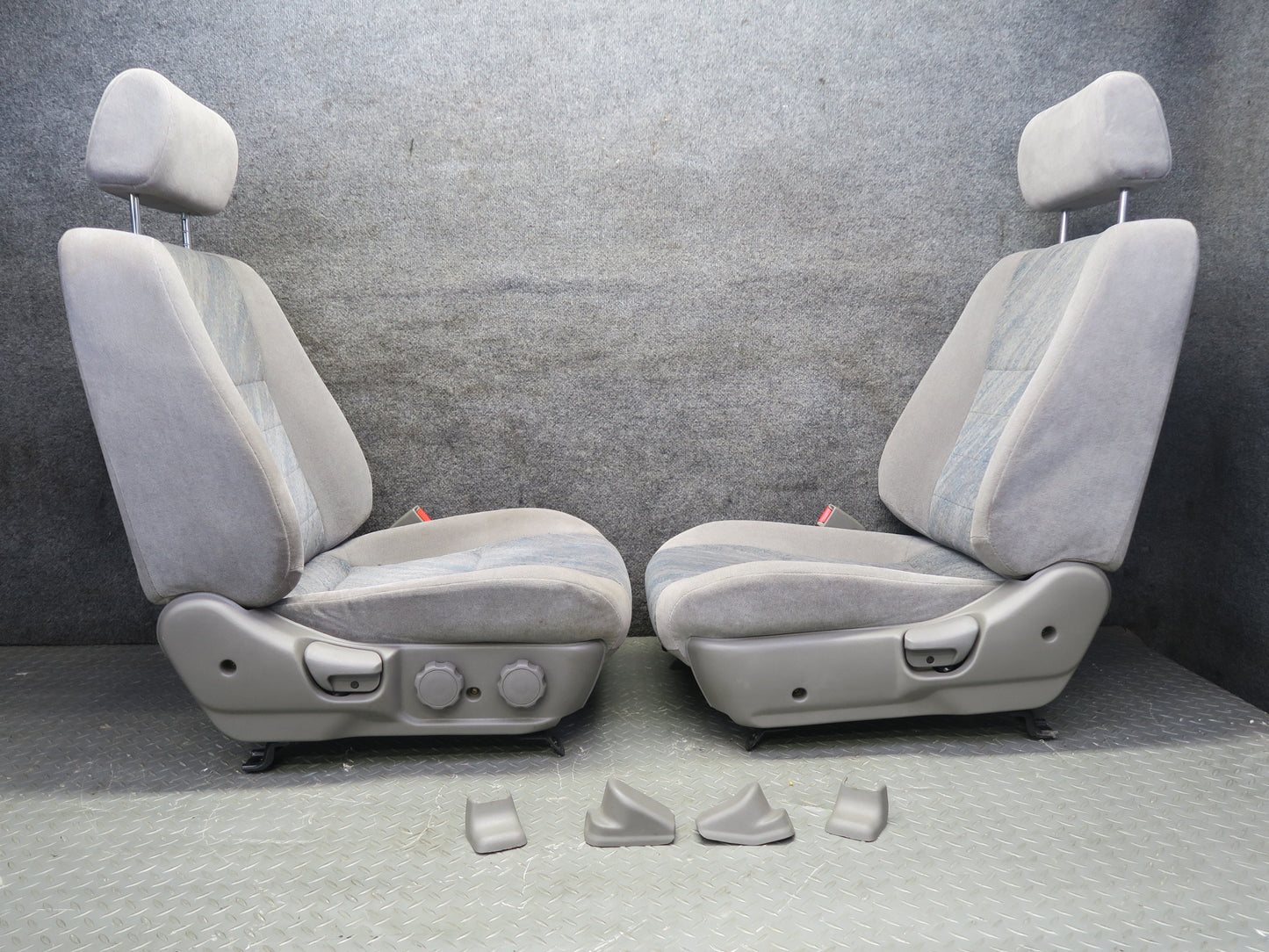 96-98 Nissan Stagea WGC34 Front & Rear Cloth Seat Set Olive Gray OEM