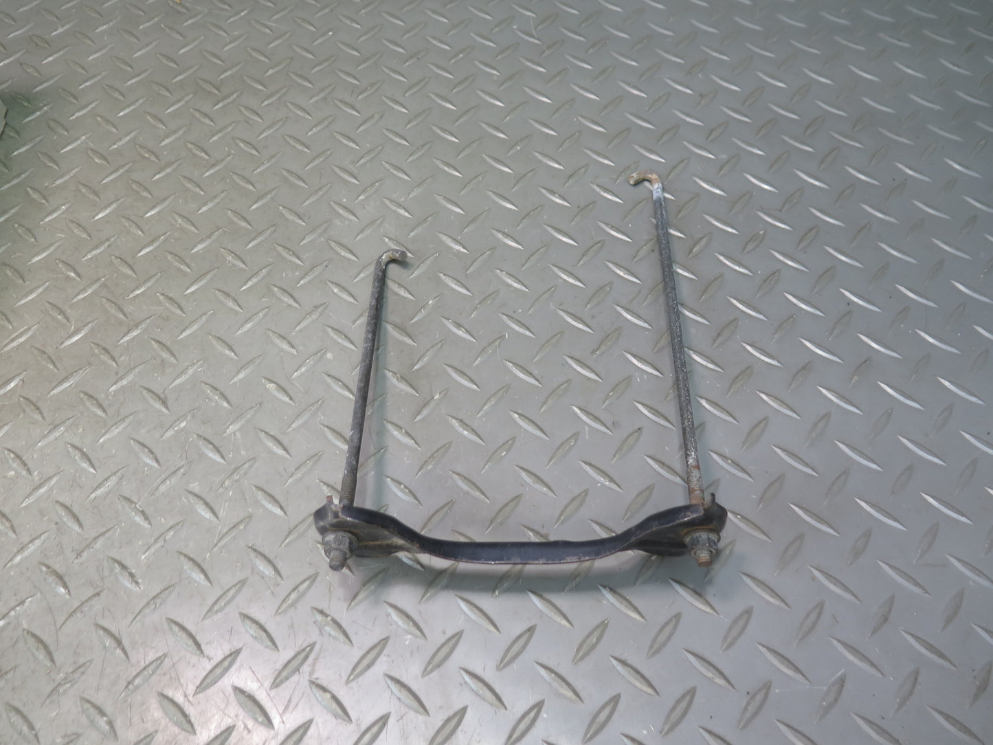 96-98 Nissan Stagea WGC34 Battery Tray Holder Support Set OEM