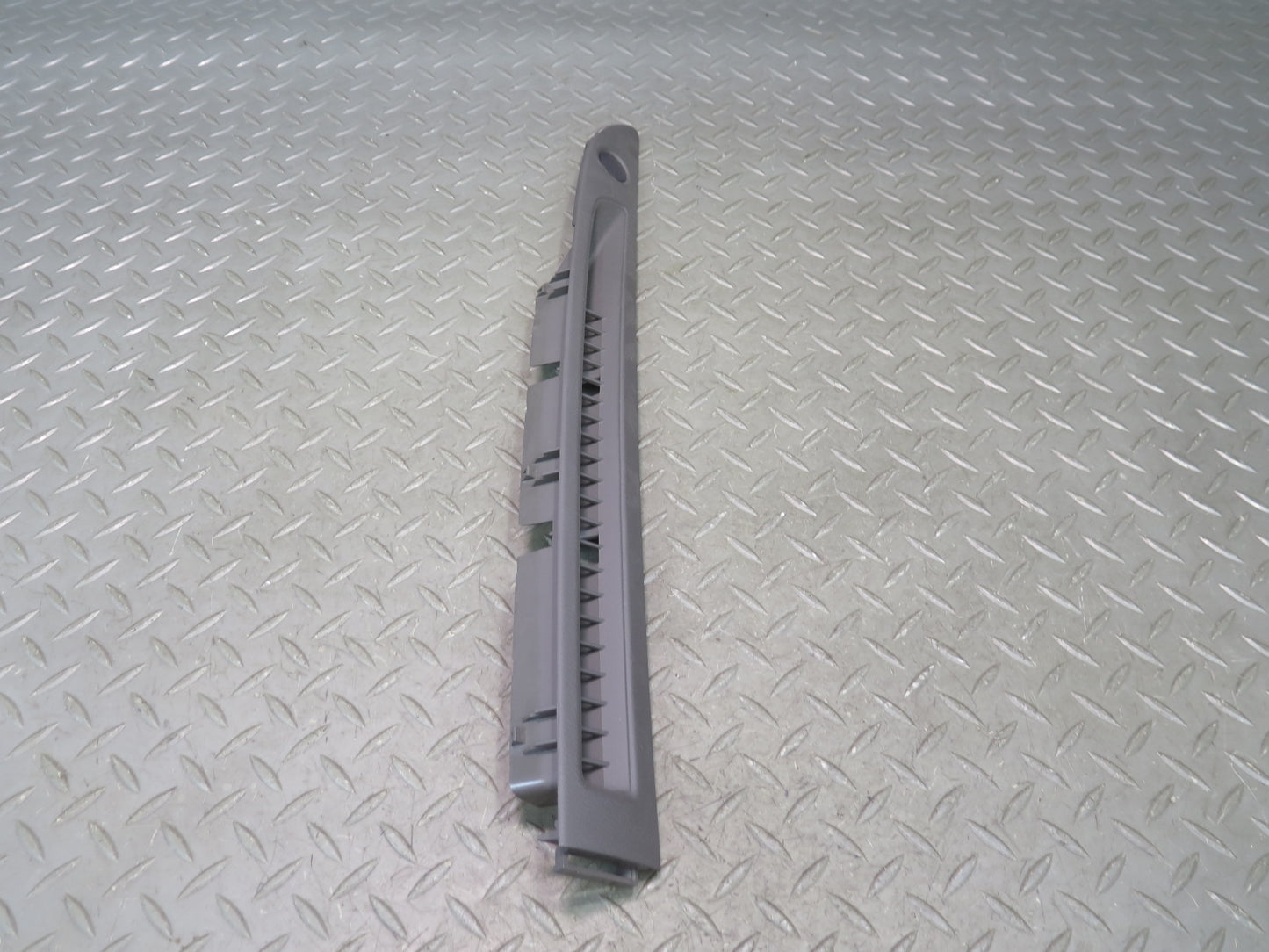 96-98 Nissan Stagea WGC34 Dash Front Windshield Defrost Air Vent Grille Set OEM