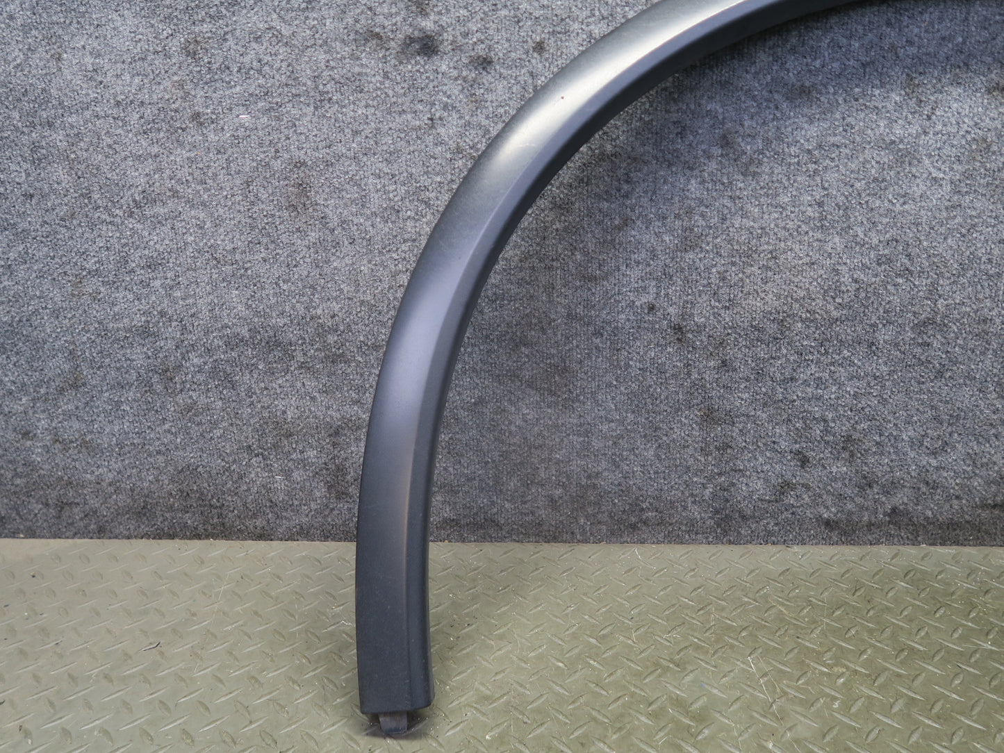 11-18 Porsche Cayenne 958 Rear Right Left Wheel Fender Flare Trim Molding Set