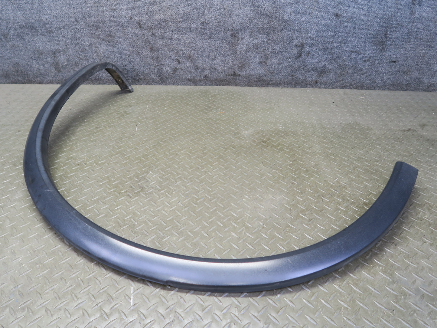 11-18 Porsche Cayenne 958 Rear Right Left Wheel Fender Flare Trim Molding Set