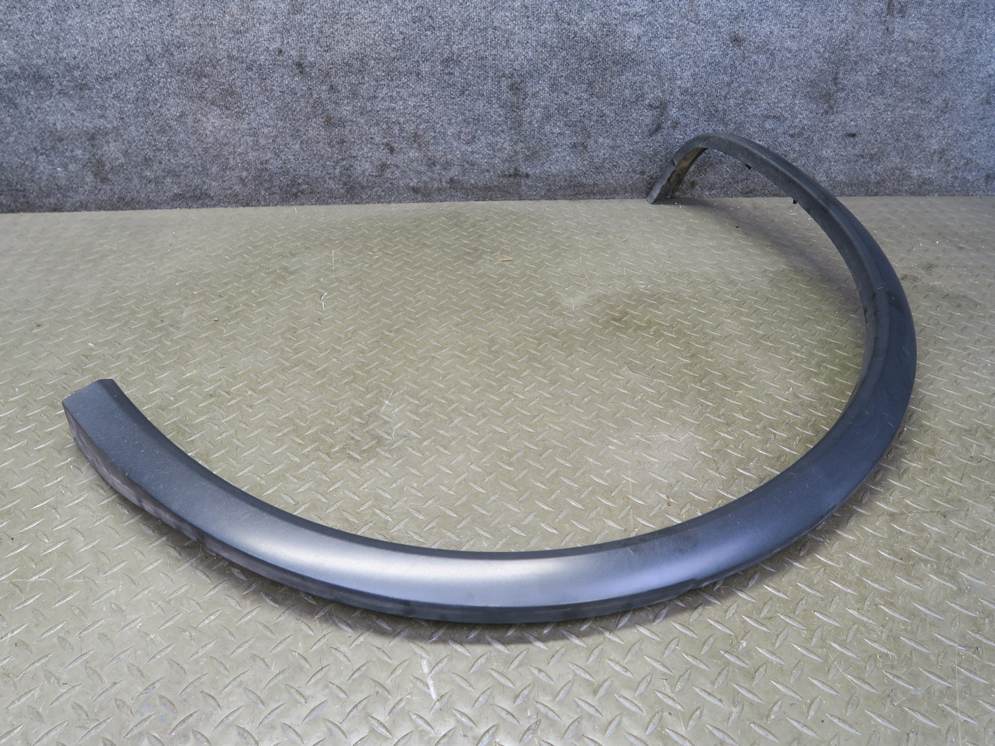 11-18 Porsche Cayenne 958 Rear Right Left Wheel Fender Flare Trim Molding Set