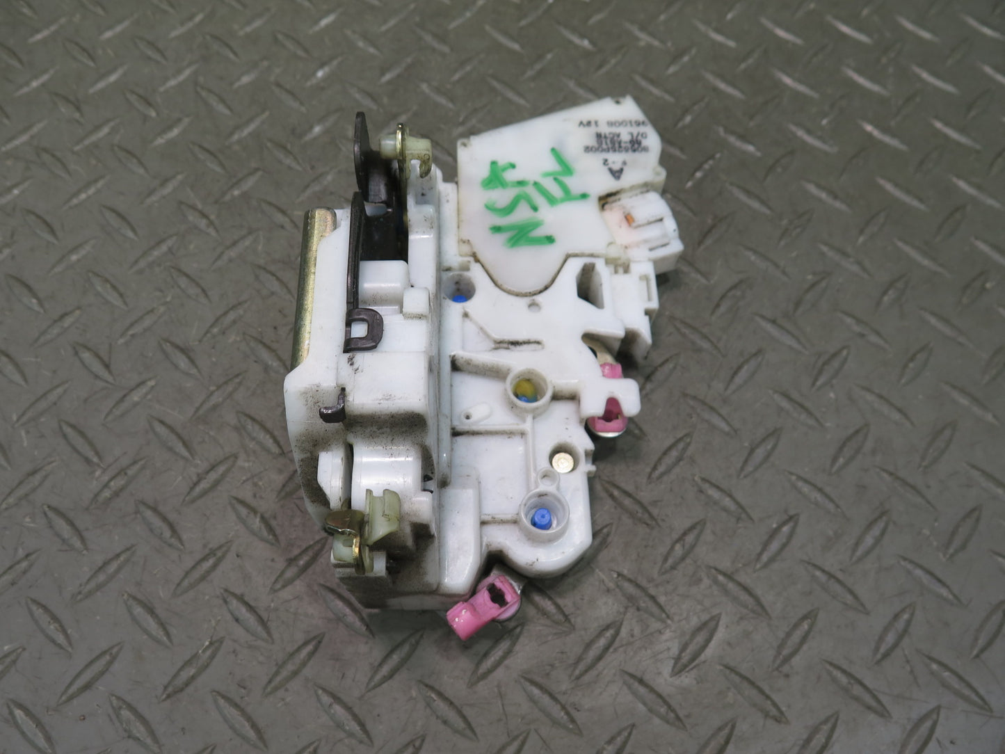 96-98 Nissan Stagea WGC34 Front Left Door Lock Latch Actuator OEM