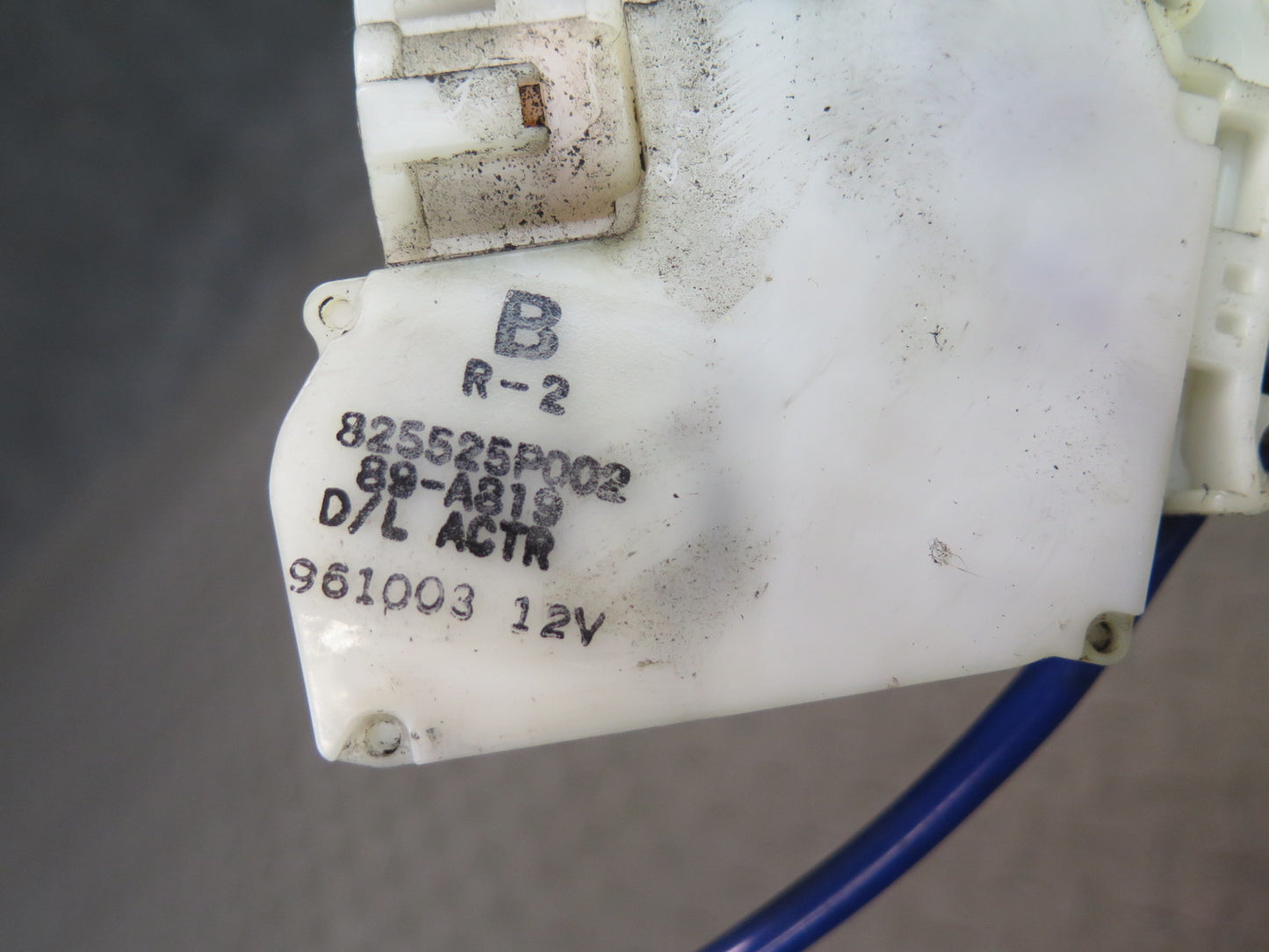 96-98 Nissan Stagea WGC34 Rear Left Door Lock Latch Actuator 80552-5P002 OEM