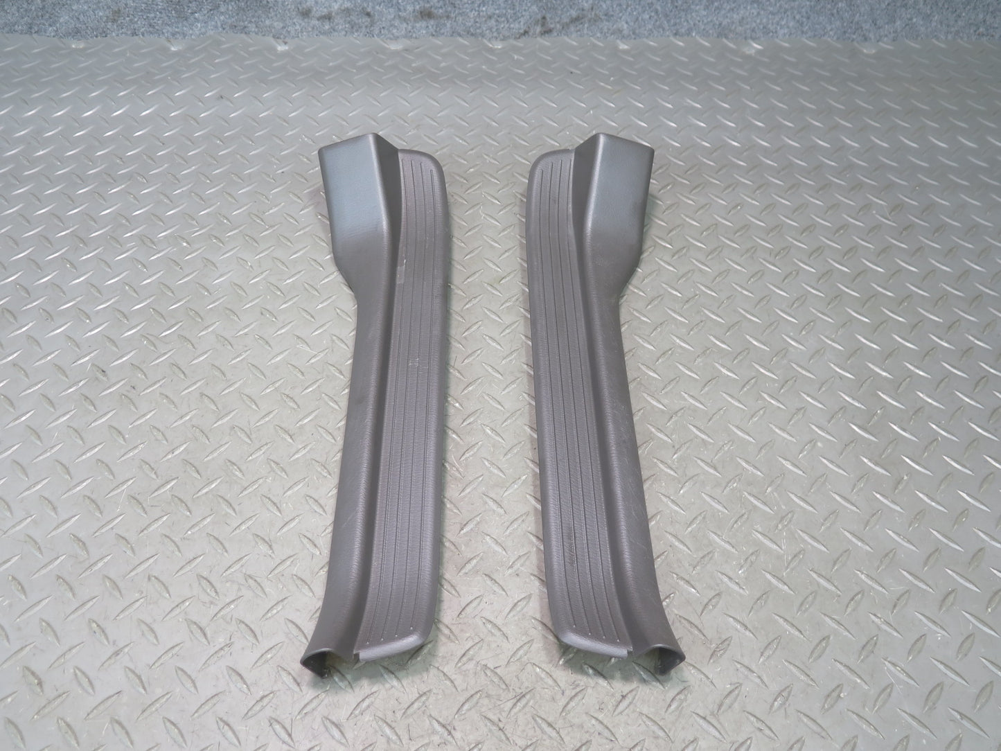 96-98 Nissan Stagea WGC34 Set of 2 Rear Door Scuff Sill Plate Trim Panel OEM