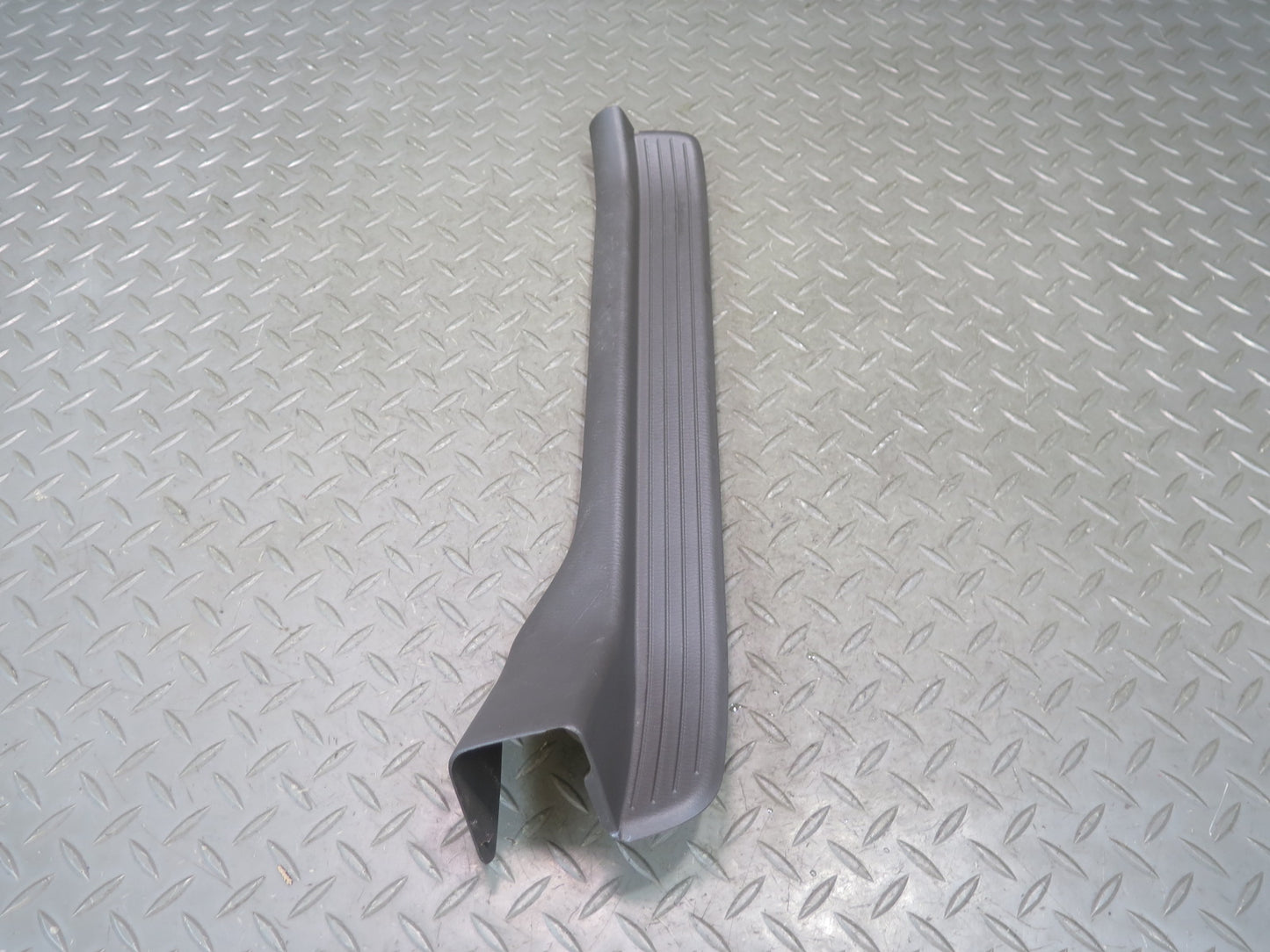96-98 Nissan Stagea WGC34 Set of 2 Rear Door Scuff Sill Plate Trim Panel OEM