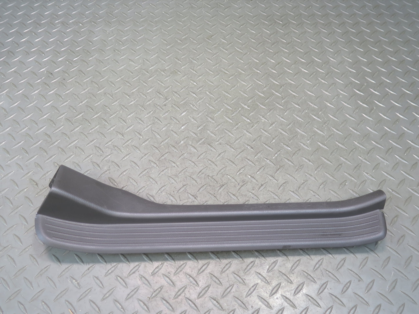 96-98 Nissan Stagea WGC34 Set of 2 Rear Door Scuff Sill Plate Trim Panel OEM