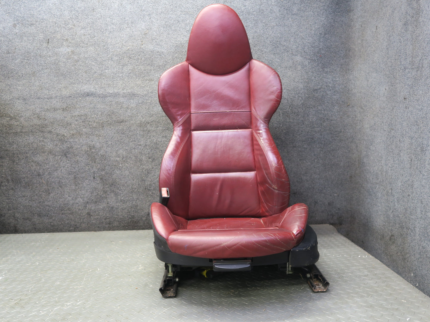 03-08 BMW E85 Z4 M-style Front Left & Right Sport Leather Heated Seat RED OEM