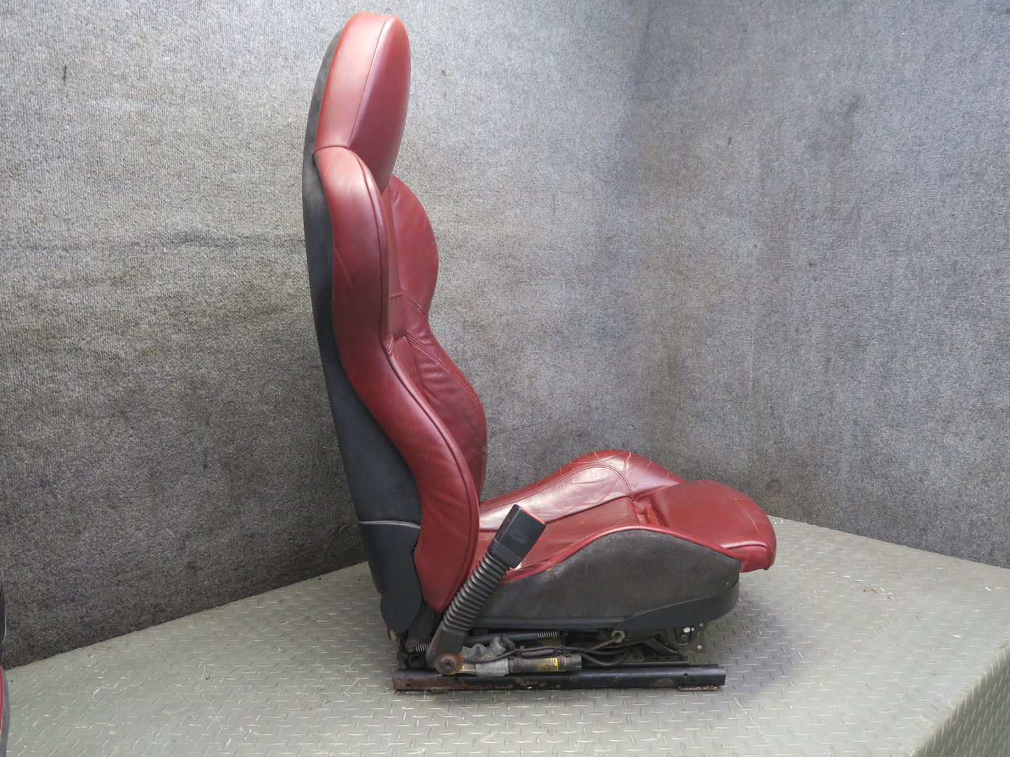 03-08 BMW E85 Z4 M-style Front Left & Right Sport Leather Heated Seat RED OEM
