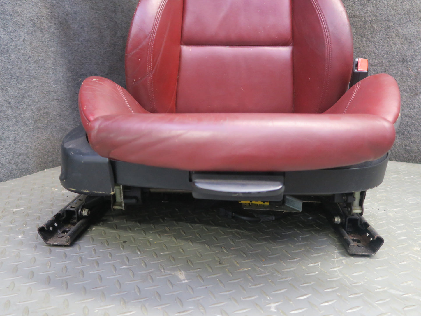 03-08 BMW E85 Z4 M-style Front Left & Right Sport Leather Heated Seat RED OEM