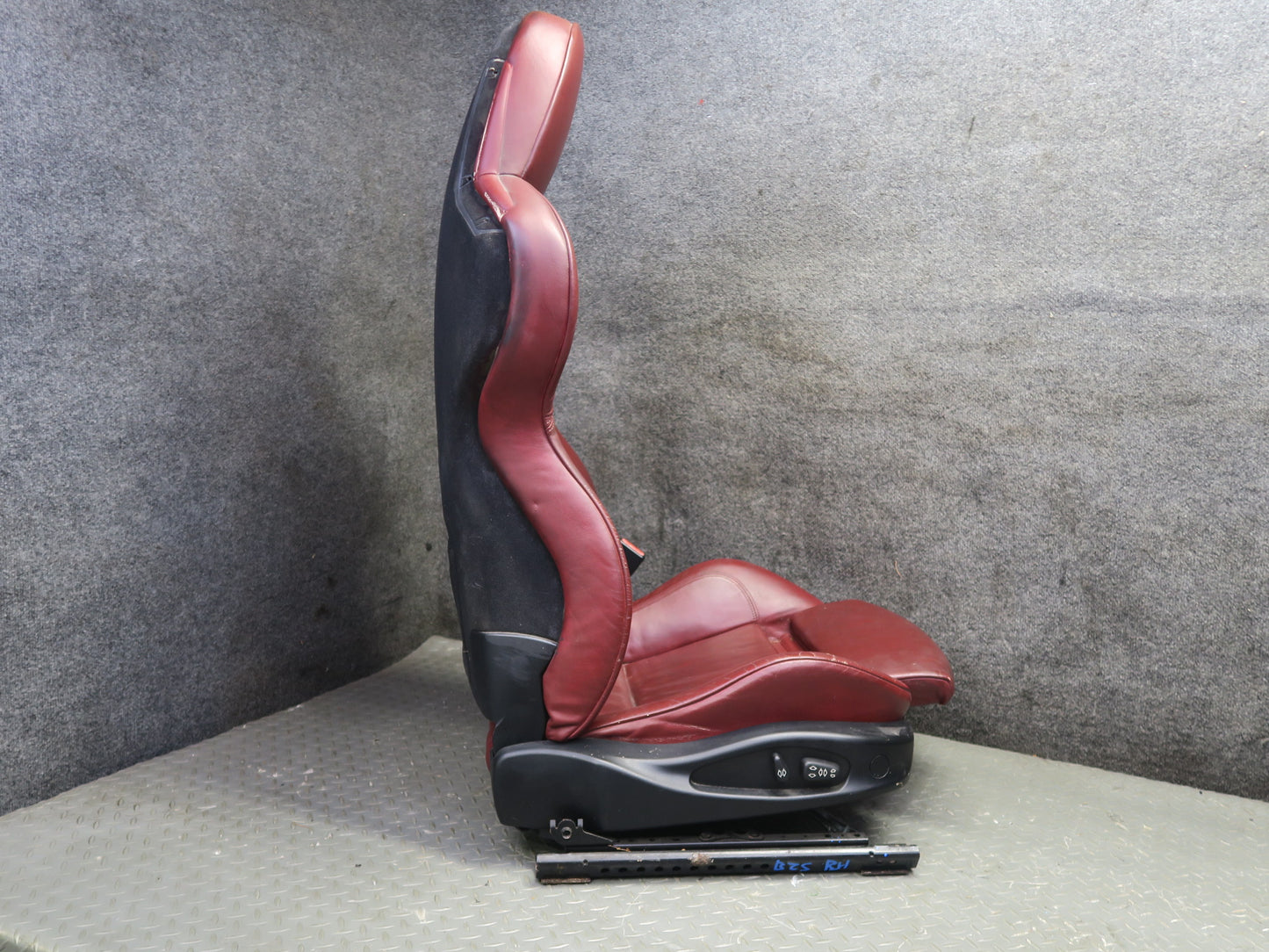 03-08 BMW E85 Z4 M-style Front Left & Right Sport Leather Heated Seat RED OEM