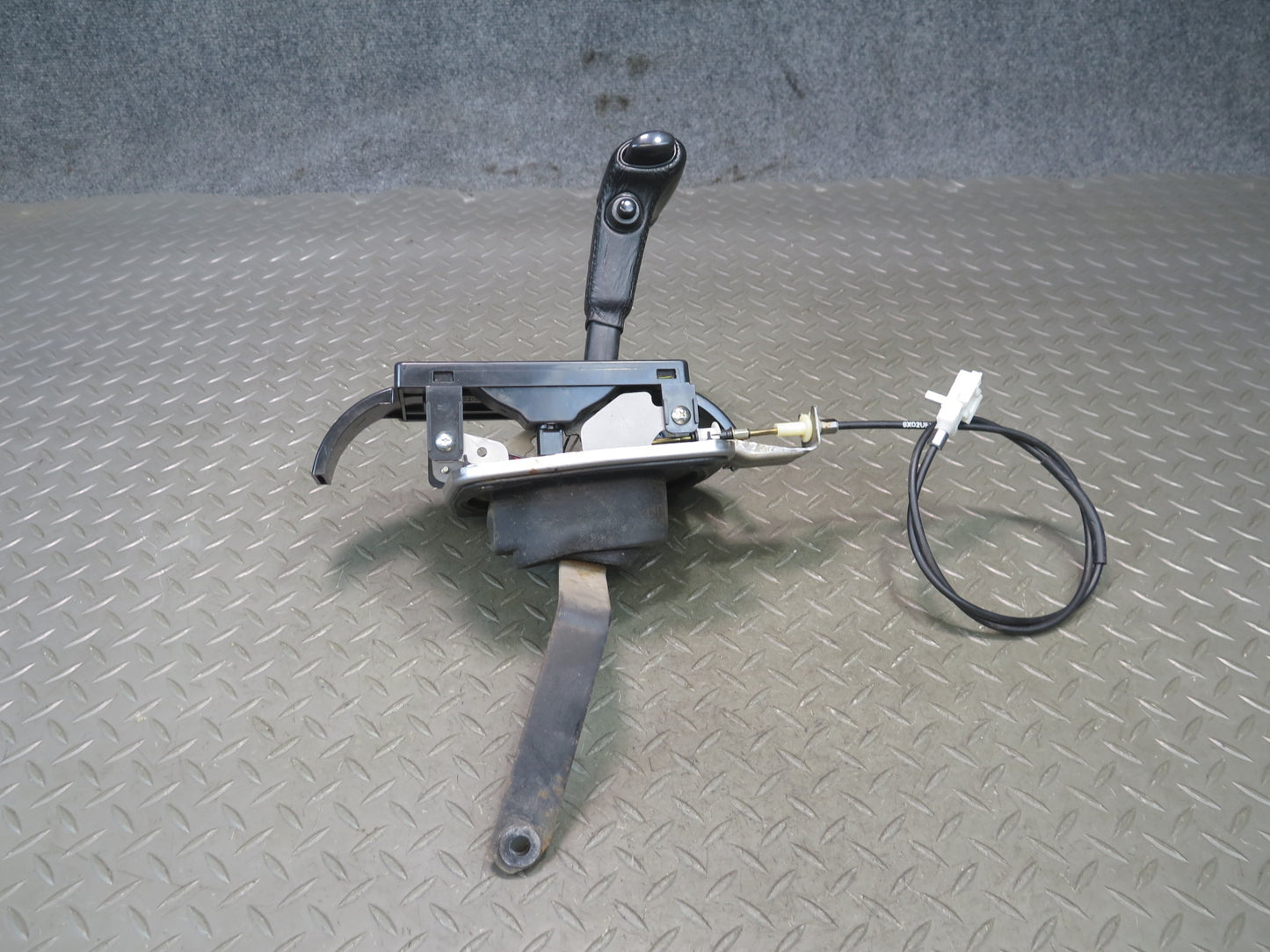 96-98 Nissan Stagea WGC34 A/T Automatic Transmission Gear Shifter Assembly OEM