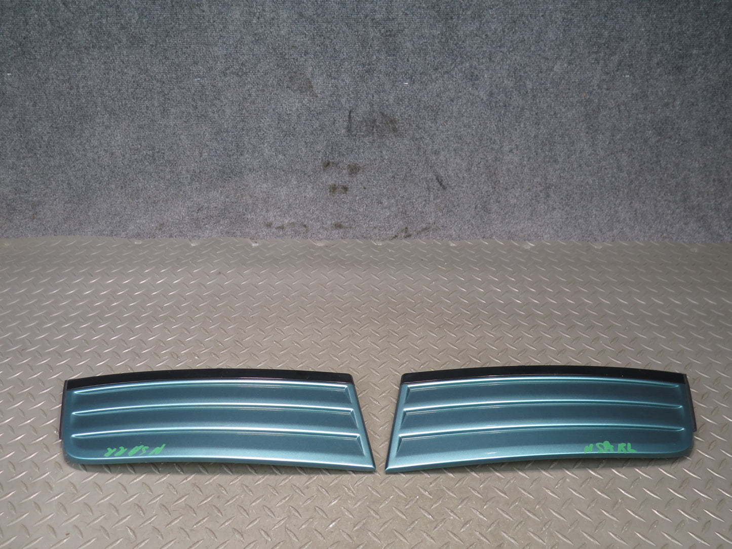 96-98 Nissan Stagea WGC34 Set of 2 Rear Exterior D Pillar Trim Molding Cover OEM