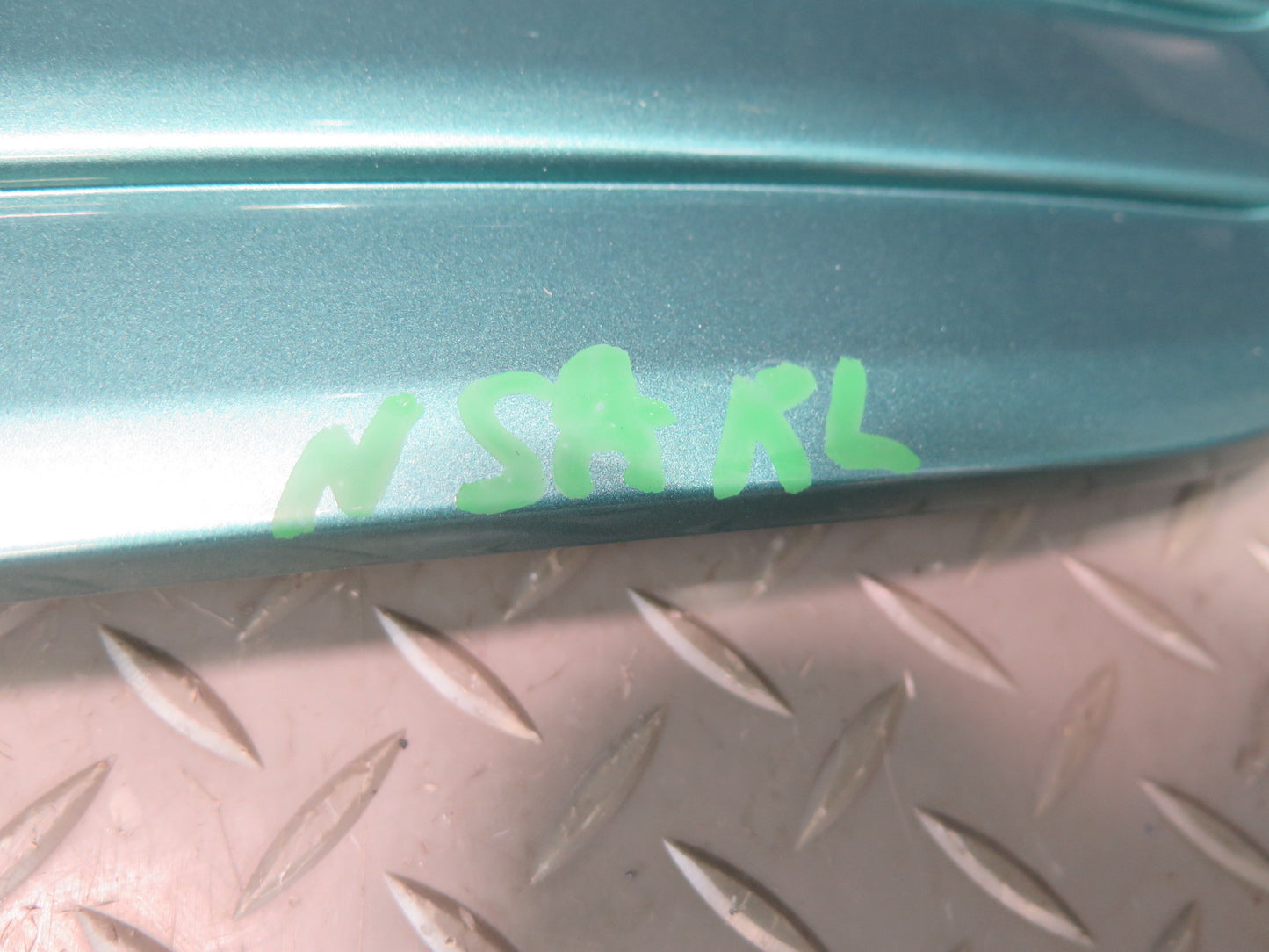 96-98 Nissan Stagea WGC34 Set of 2 Rear Exterior D Pillar Trim Molding Cover OEM