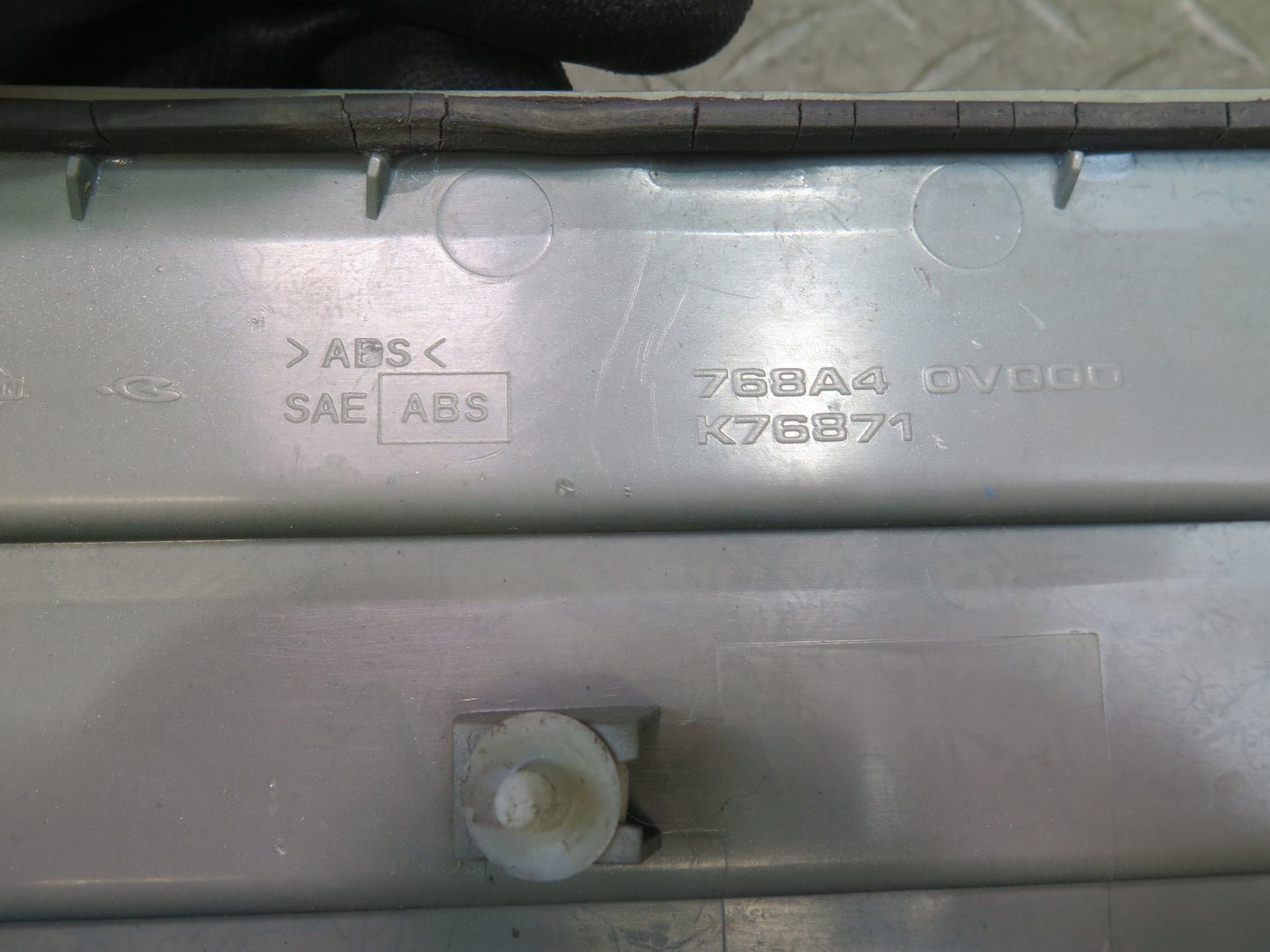 96-98 Nissan Stagea WGC34 Set of 2 Rear Exterior D Pillar Trim Molding Cover OEM