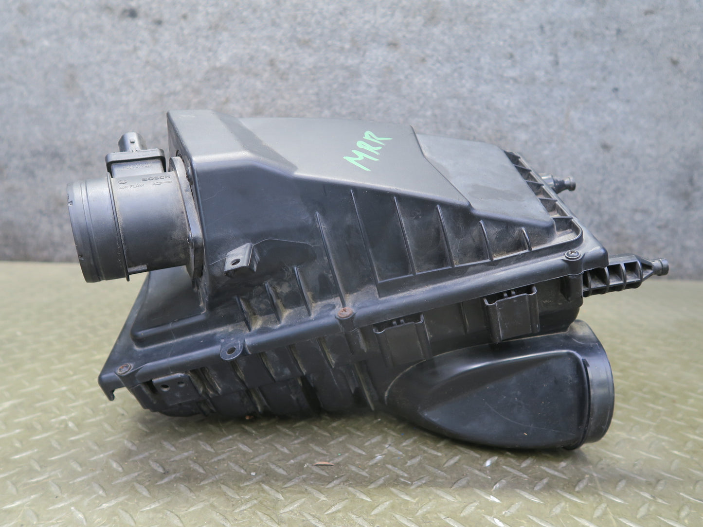 14-17 Range Rover Sport L494 3.0L Left Air Intake Cleaner Filter Box w Sensor
