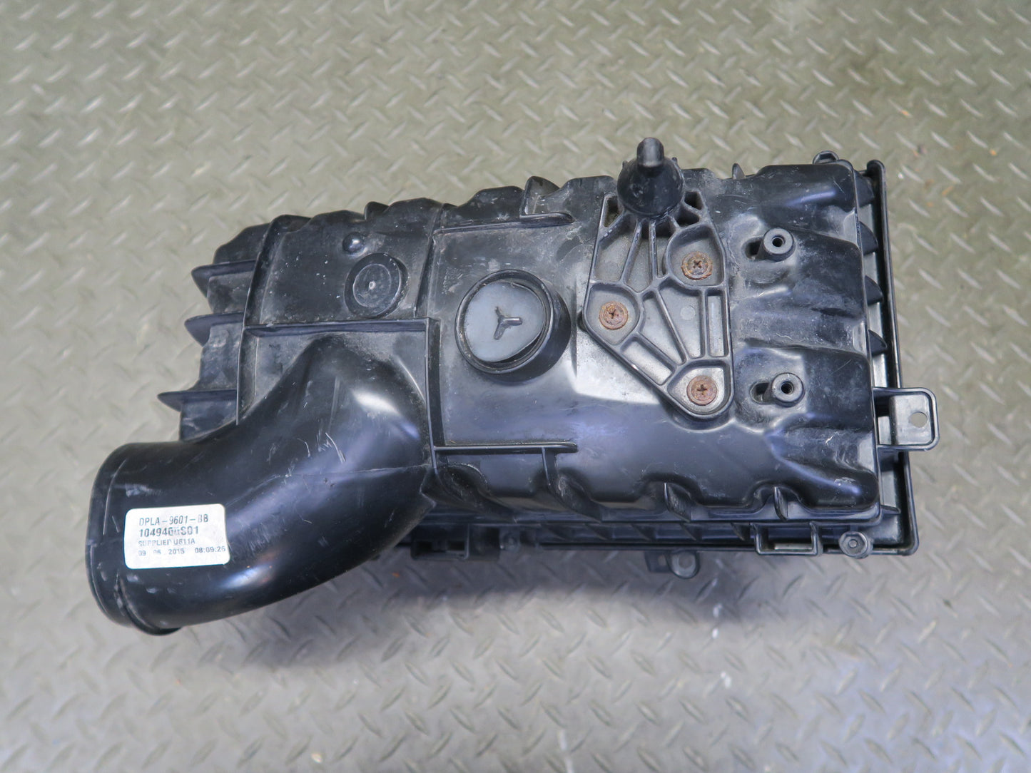 14-17 Range Rover Sport L494 3.0L Left Air Intake Cleaner Filter Box w Sensor
