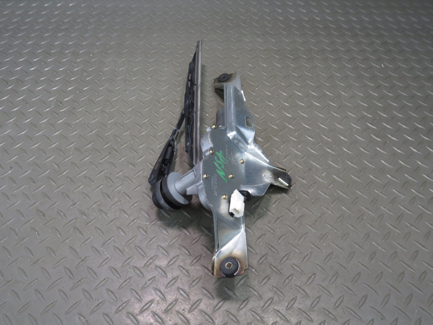96-98 Nissan Stagea WGC34 Rear Trunk Lid Tailgate Liftgate Wiper Motor w Arm OEM