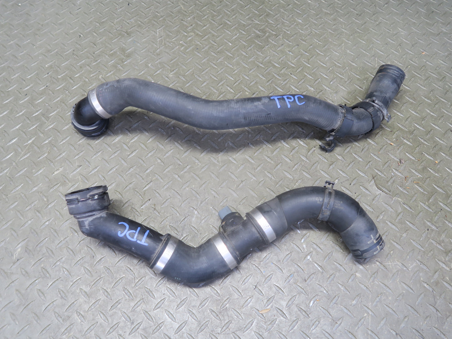 2011-2018 Porsche Cayenne 958 4.8L Lower Upper Radiator Coolant Hose Pipe Set