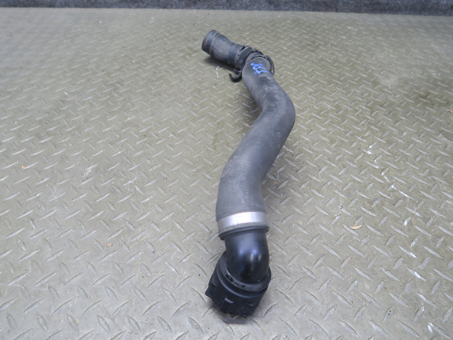 2011-2018 Porsche Cayenne 958 4.8L Lower Upper Radiator Coolant Hose Pipe Set