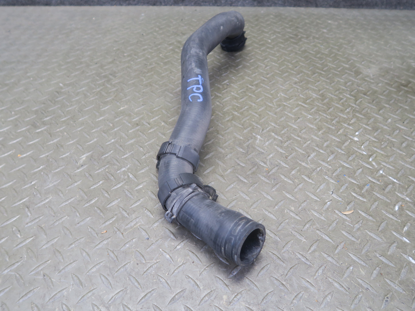 2011-2018 Porsche Cayenne 958 4.8L Lower Upper Radiator Coolant Hose Pipe Set