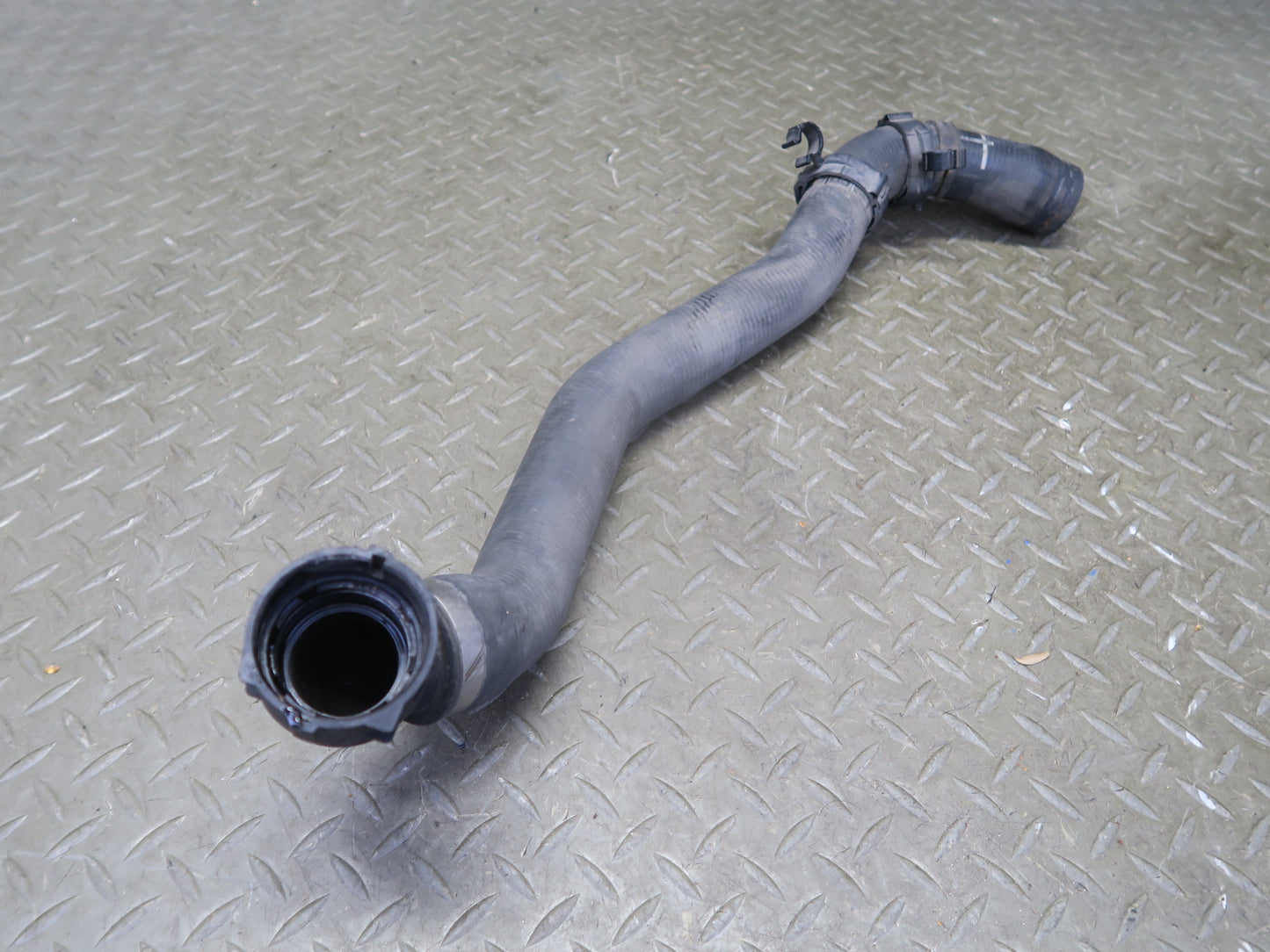 2011-2018 Porsche Cayenne 958 4.8L Lower Upper Radiator Coolant Hose Pipe Set