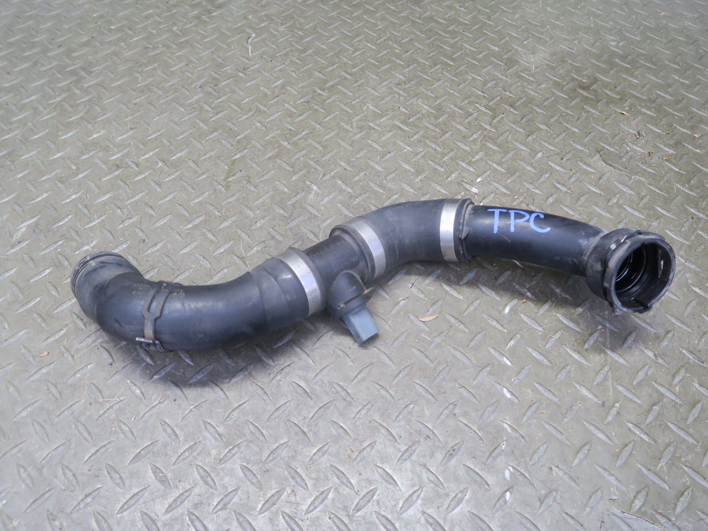 2011-2018 Porsche Cayenne 958 4.8L Lower Upper Radiator Coolant Hose Pipe Set