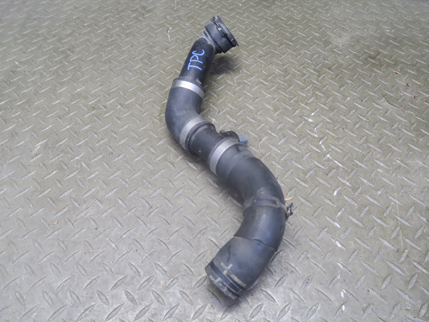 2011-2018 Porsche Cayenne 958 4.8L Lower Upper Radiator Coolant Hose Pipe Set