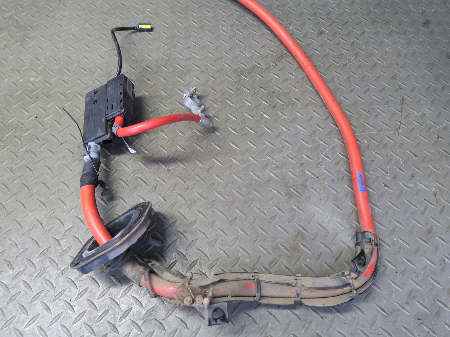 05-08 BMW E85 Z4 3.0L 2.5L M54 Positive Battery Cable w Clamp & Fuse Box OEM