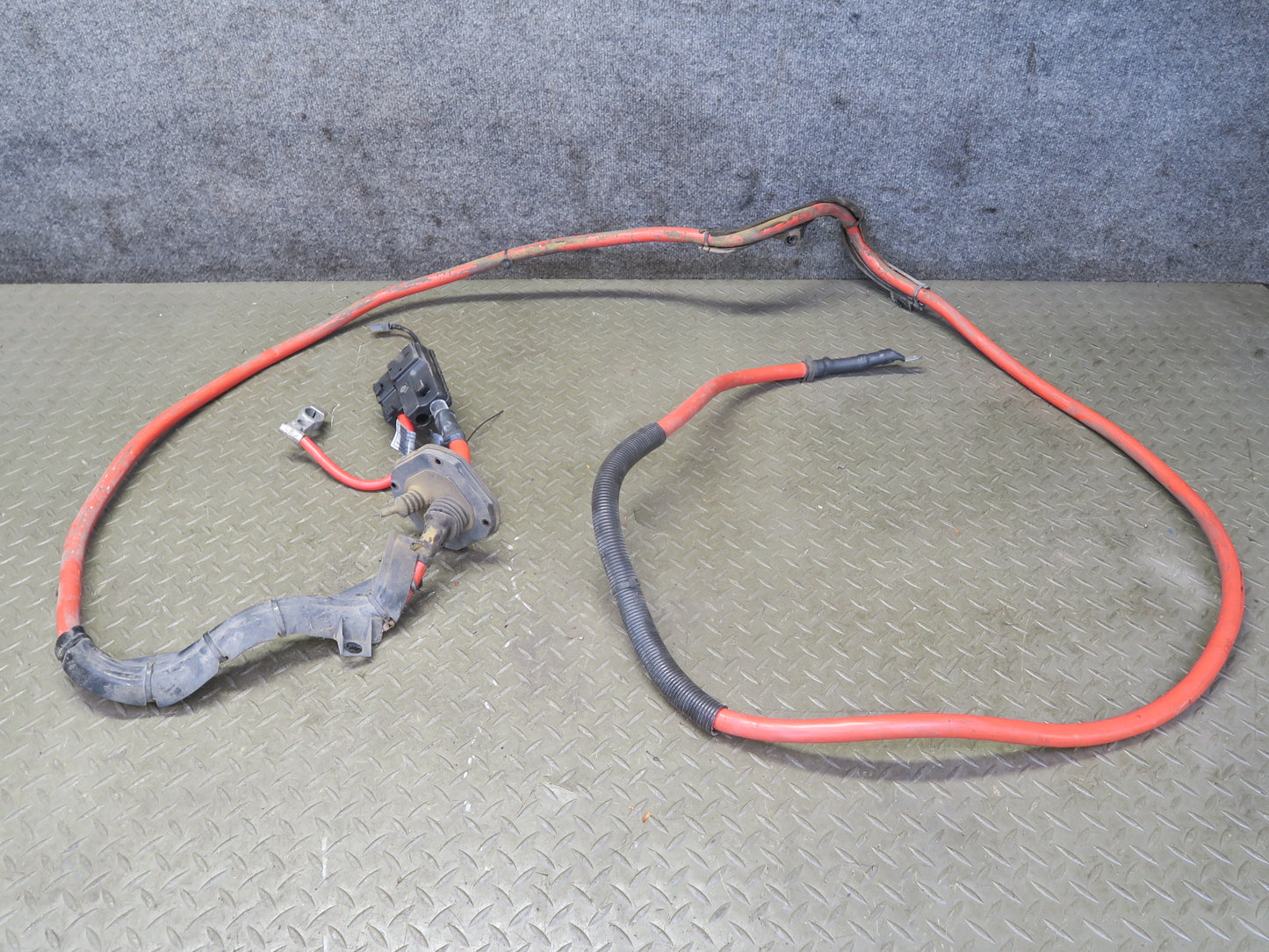 05-08 BMW E85 Z4 3.0L 2.5L M54 Positive Battery Cable w Clamp & Fuse Box OEM