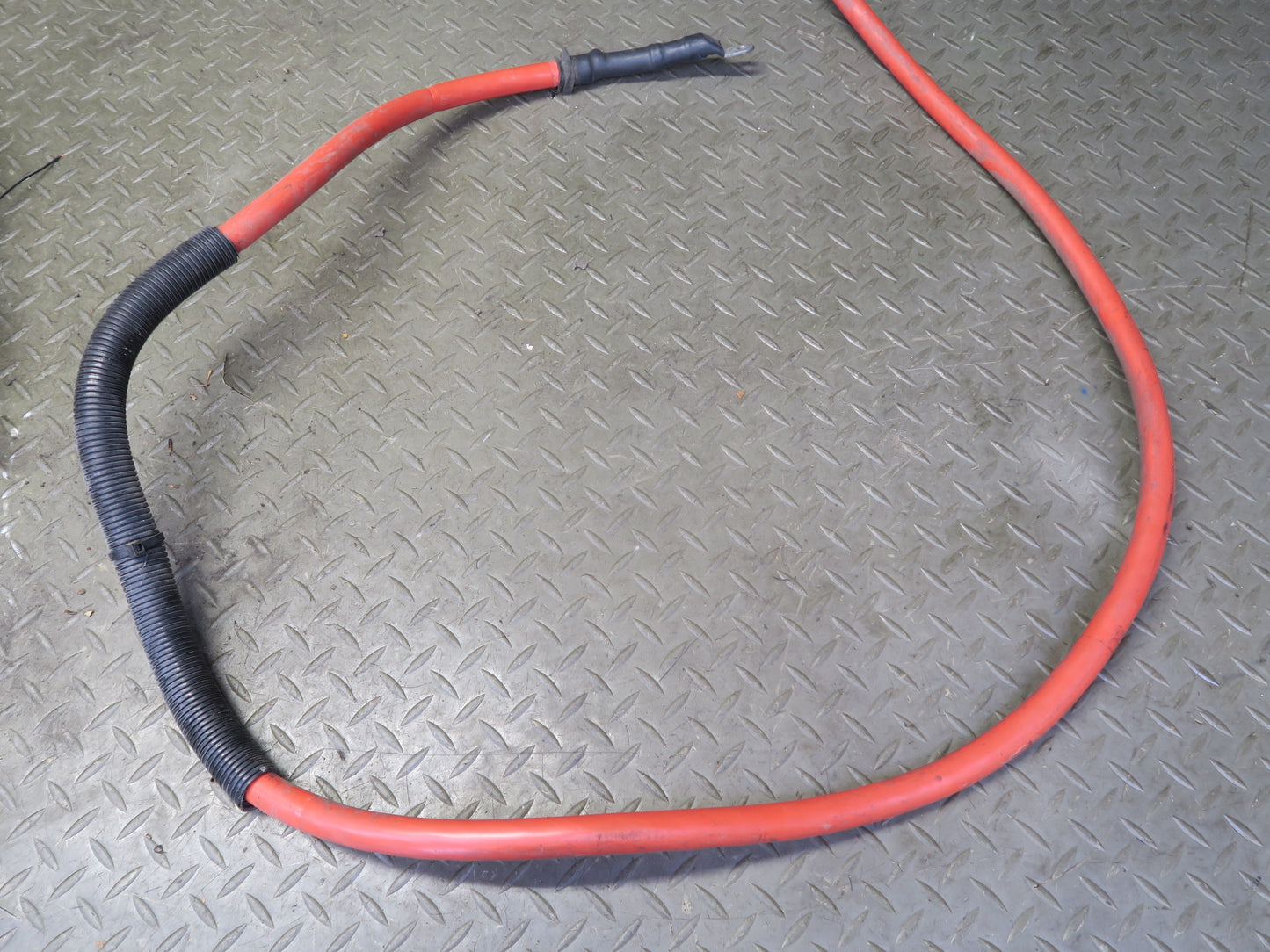 05-08 BMW E85 Z4 3.0L 2.5L M54 Positive Battery Cable w Clamp & Fuse Box OEM