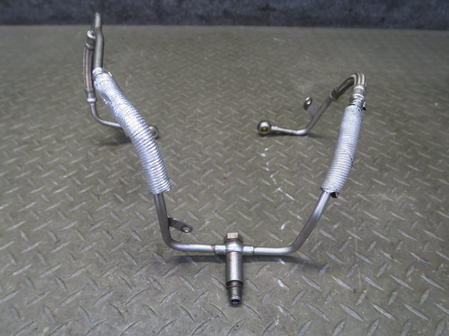 12-16 BMW F10 550I N63 4.4L Turbo Charger Oil Feed Pipe Line OEM