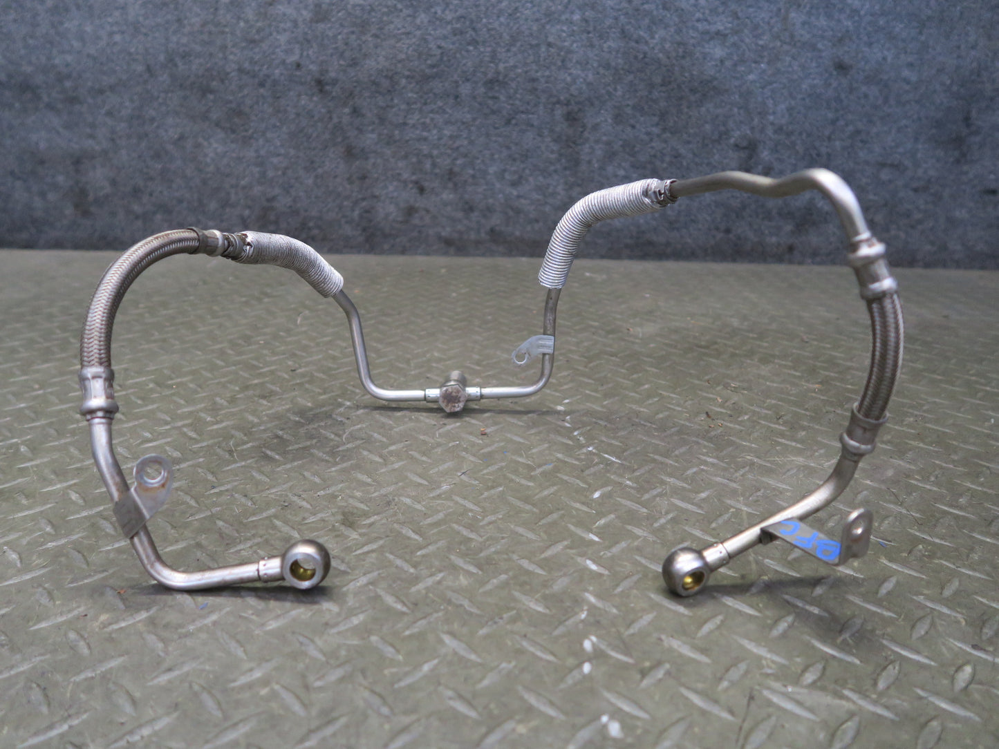 12-16 BMW F10 550I N63 4.4L Turbo Charger Oil Feed Pipe Line OEM
