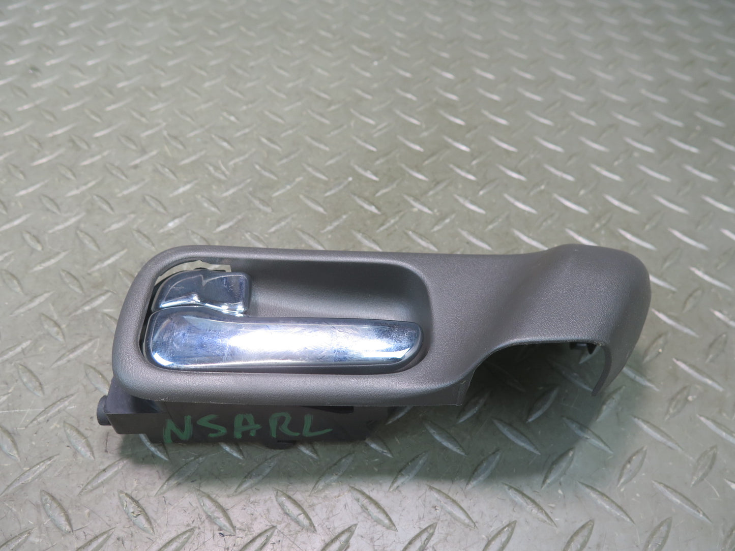 96-98 Nissan Stagea WGC34 Set of 4 Front & Rear Door Interior Handle w Bezel OEM