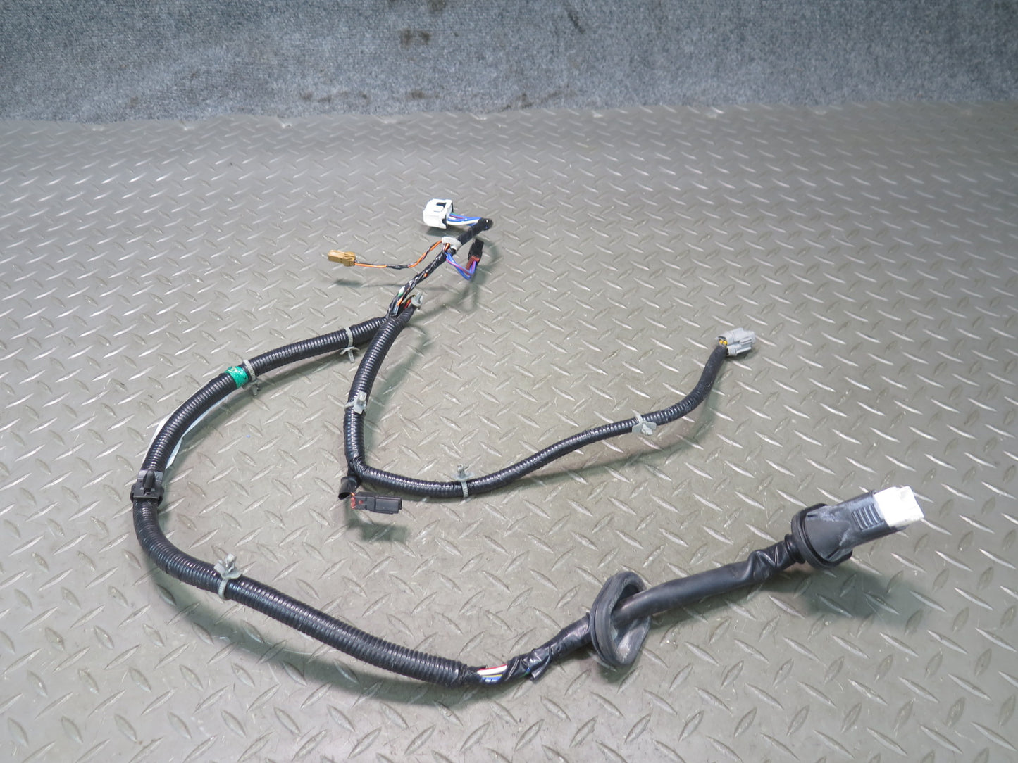 96-98 Nissan Stagea WGC34 Rear Left or Right Door Wire Wiring Harness OEM