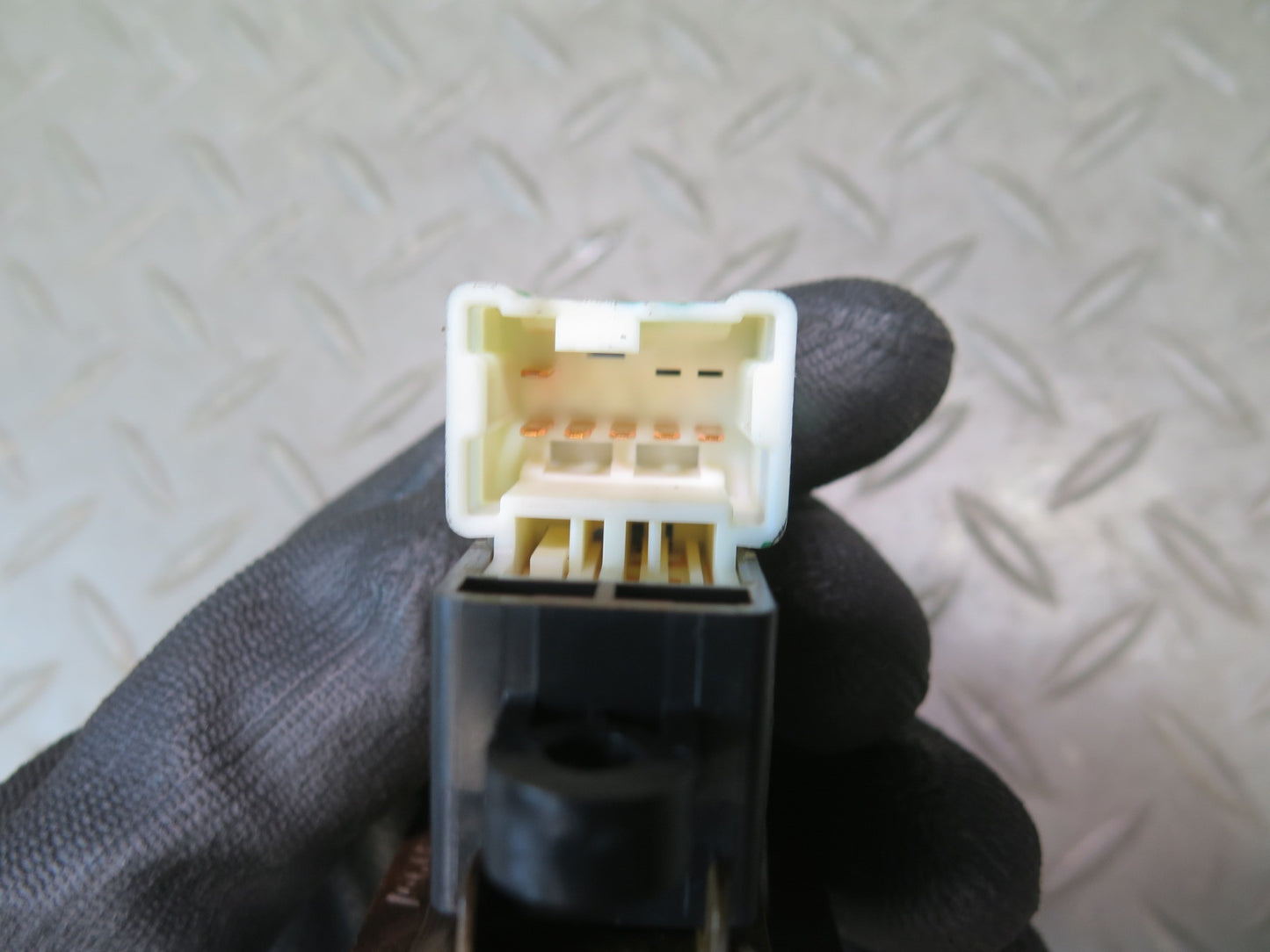 96-98 Nissan Stagea WGC34 Rear Left or Right Door Window Button Switch OEM