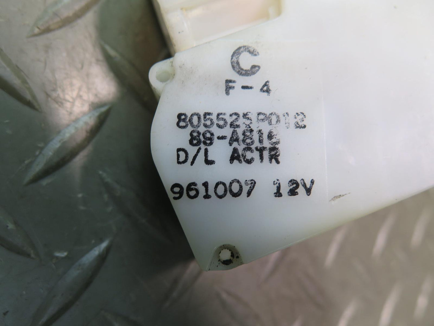 96-98 Nissan Stagea WGC34 Front Right Door Lock Latch Actuator OEM