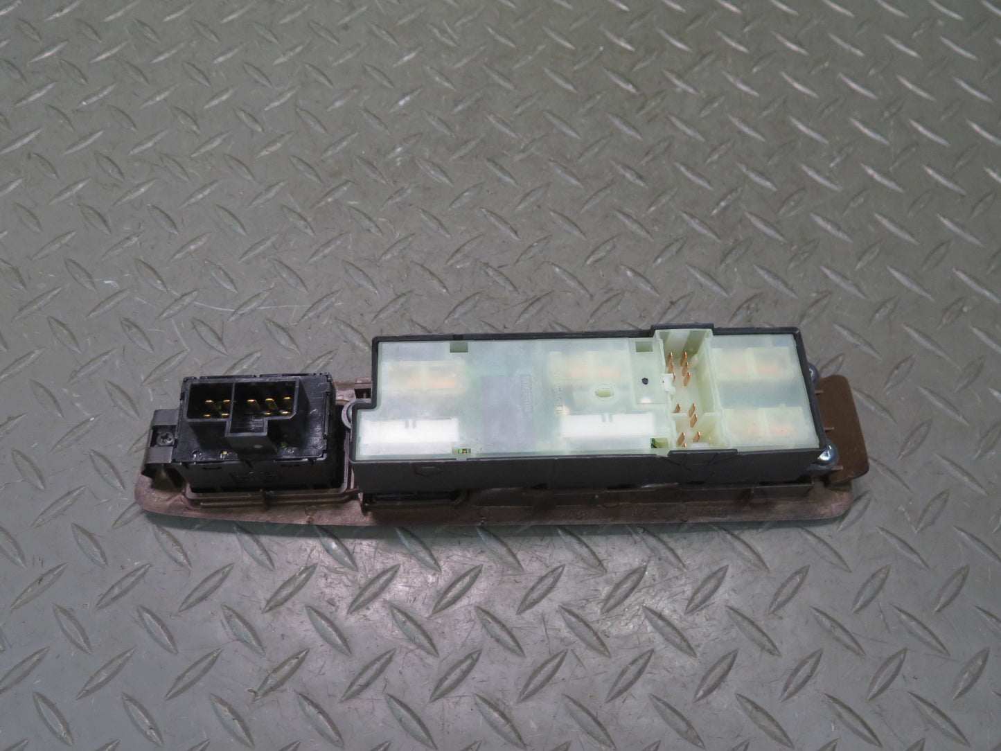 96-98 Nissan Stagea WGC34 Right Master Window Mirror Switch w Wood Trim OEM