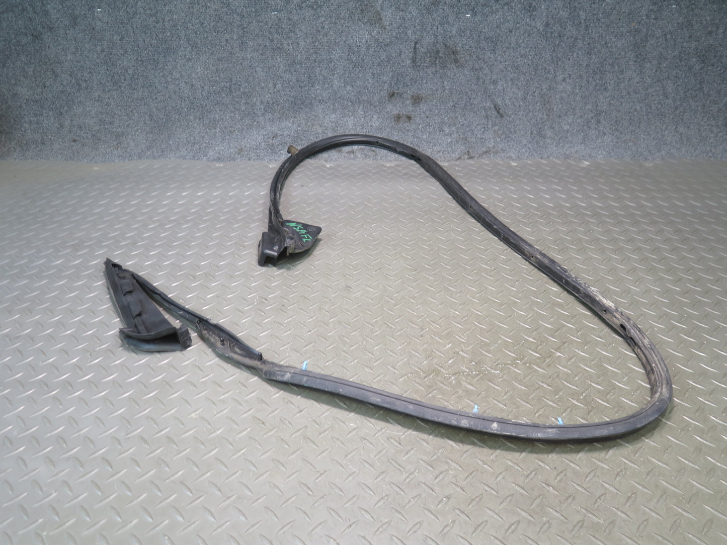 96-98 Nissan Stagea WGC34 Front Left Door Weatherstrip Rubber Seal Gasket OEM