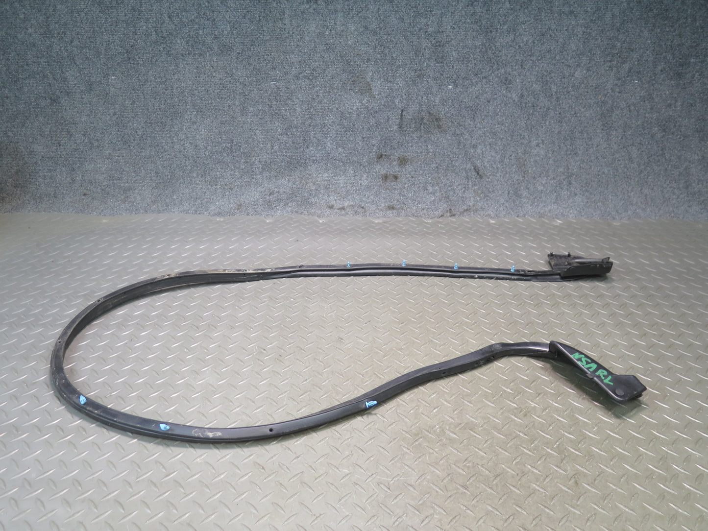 96-98 Nissan Stagea WGC34 Rear Left Door Weatherstrip Rubber Seal Gasket OEM