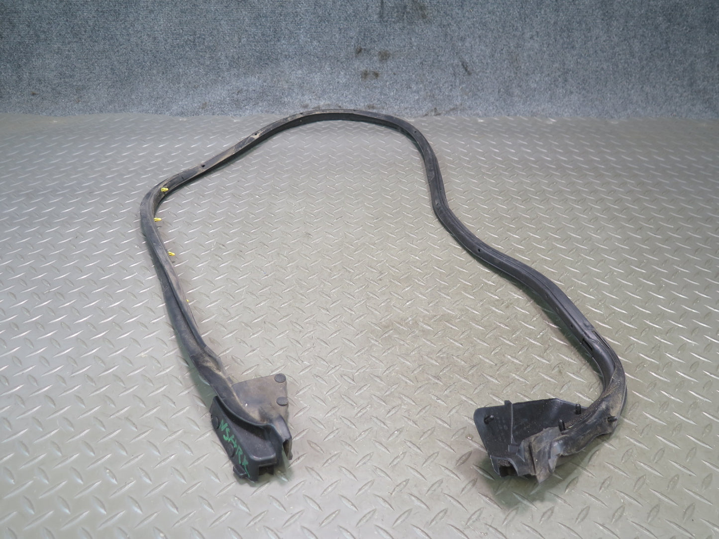 96-98 Nissan Stagea WGC34 Rear Right Door Weatherstrip Rubber Seal Gasket OEM