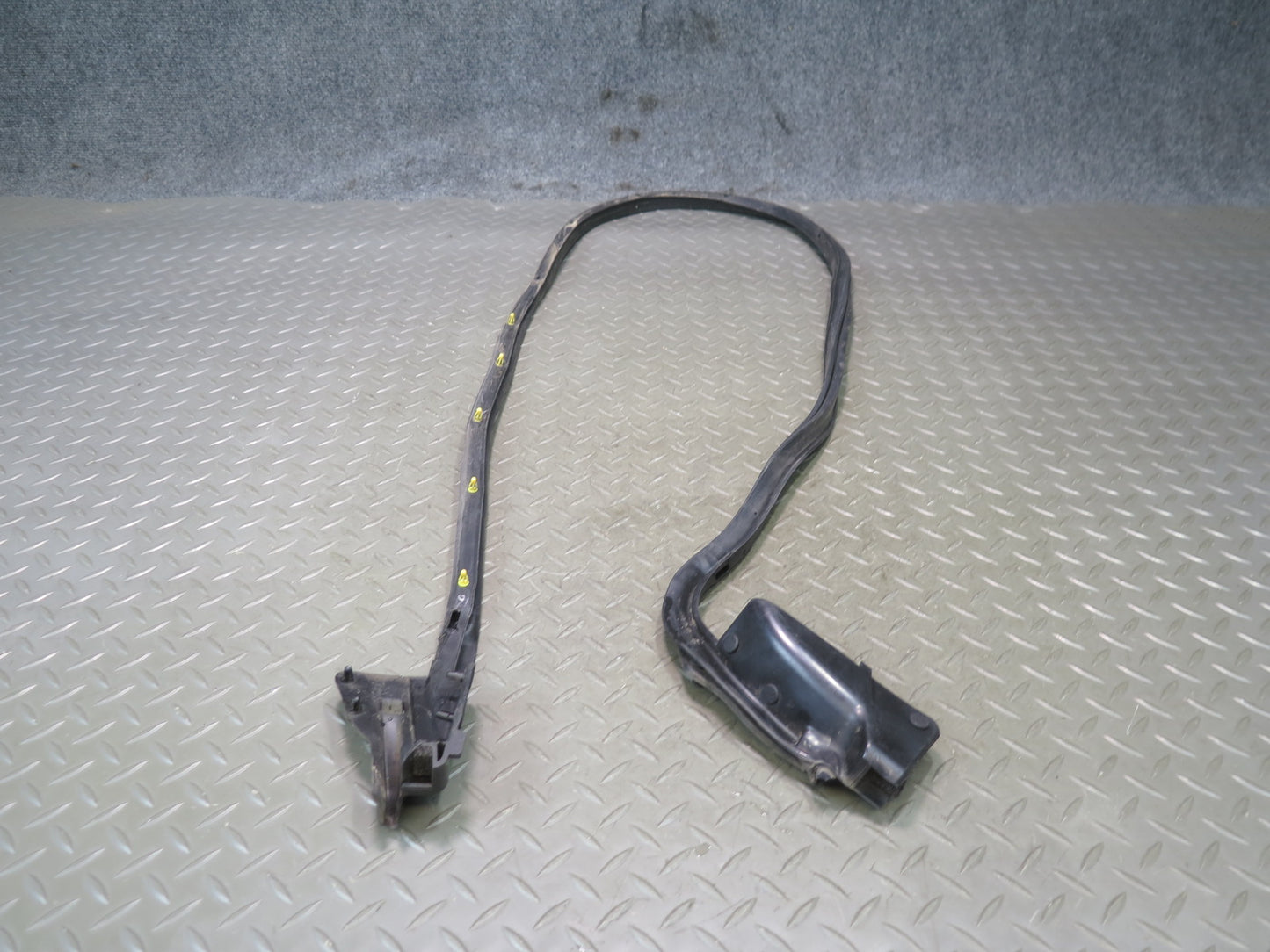 96-98 Nissan Stagea WGC34 Rear Right Door Weatherstrip Rubber Seal Gasket OEM