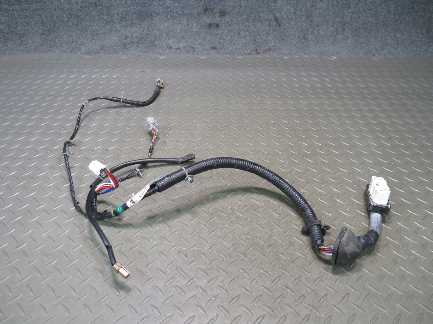 96-98 Nissan Stagea WGC34 Front Left Door Wire Wiring Harness 24125-0V000 OEM